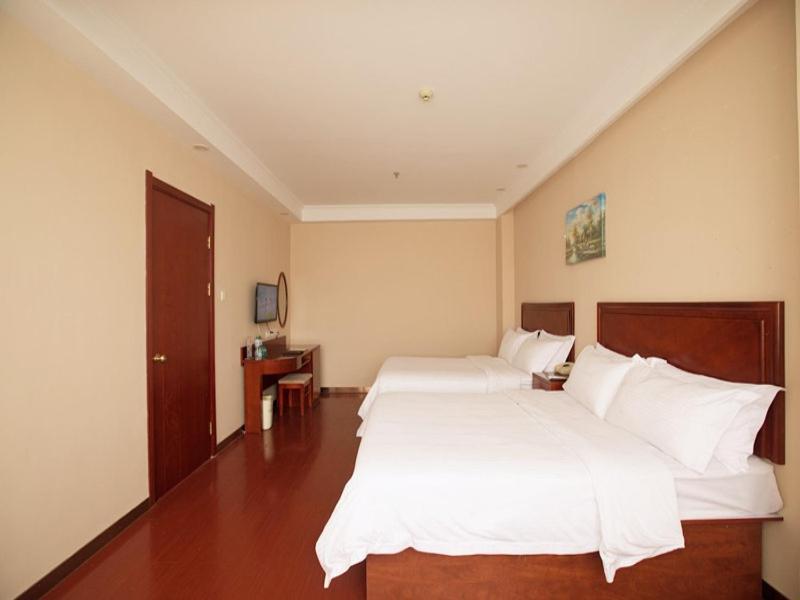 Greentree Inn Hainan Haikou East Train Station East Fengxiang Road Business Hotel Экстерьер фото