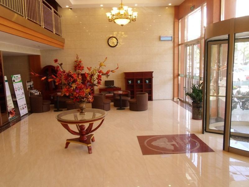 Greentree Inn Hainan Haikou East Train Station East Fengxiang Road Business Hotel Экстерьер фото