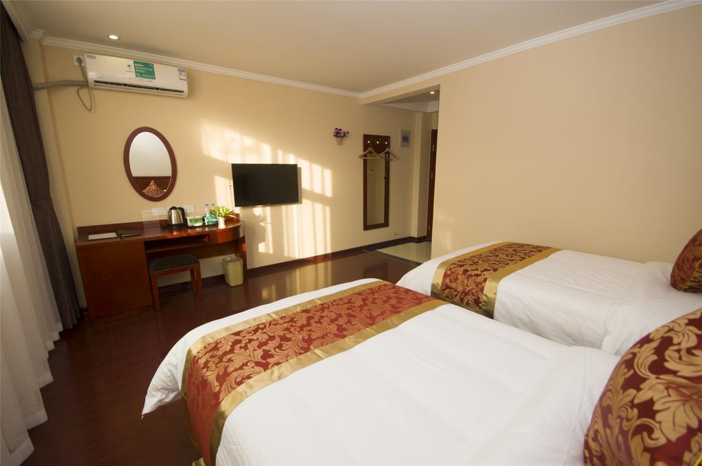 Greentree Inn Hainan Haikou East Train Station East Fengxiang Road Business Hotel Экстерьер фото